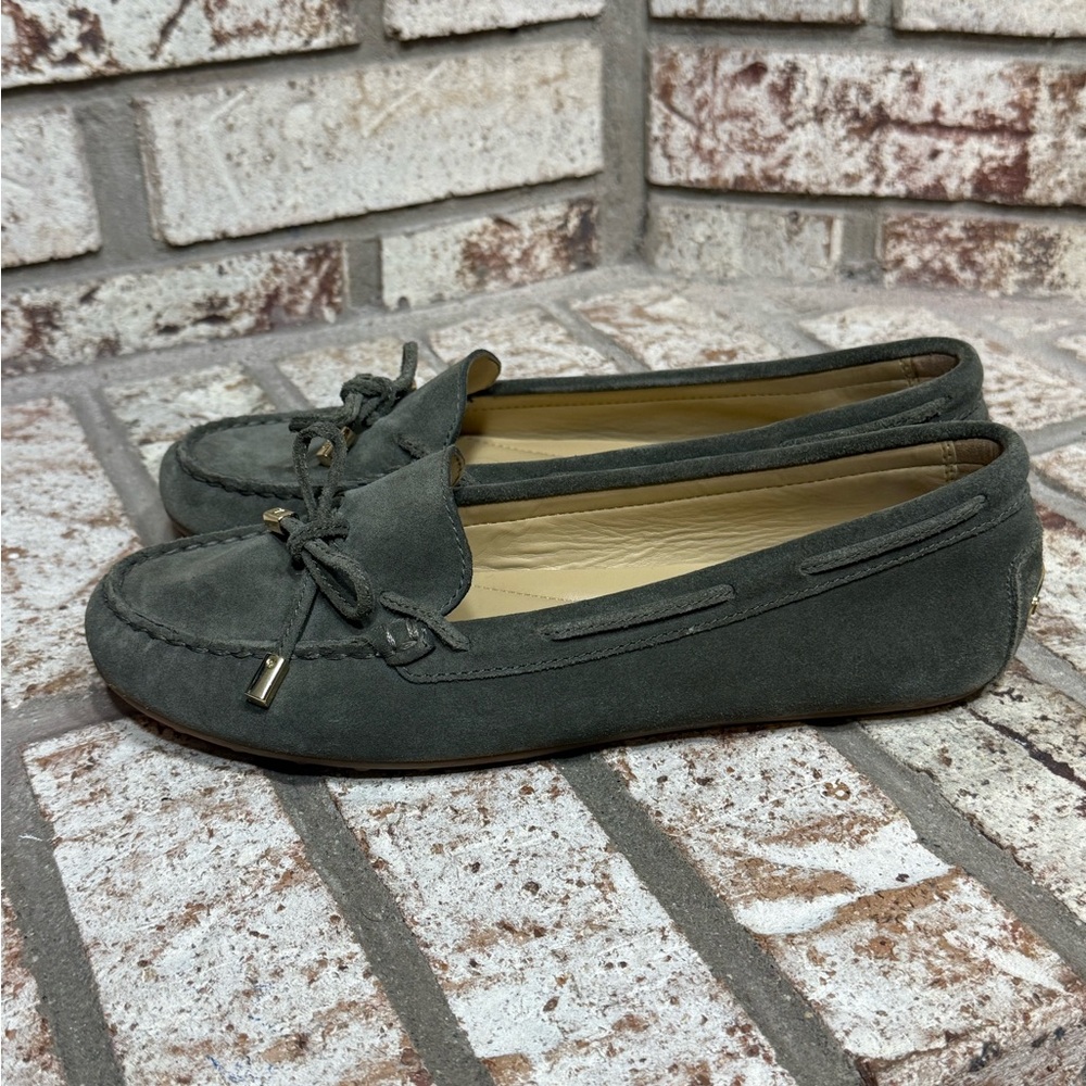 Michael Kors Sutton Olive Green Suede Moccasin Loafer with Bow Comfortable Flats - Picture 4 of 7